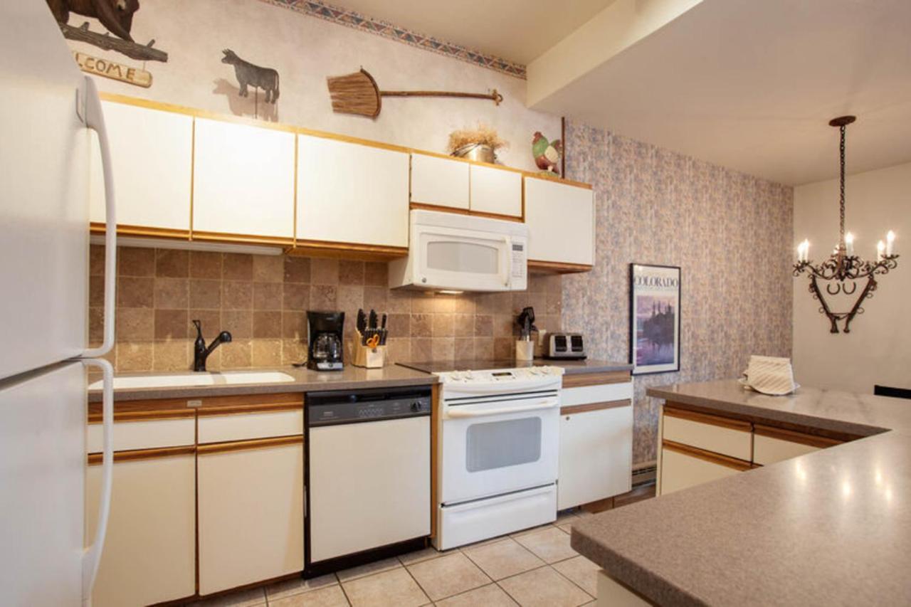 Kutuk Condominiums Стимбот Спрингс Экстерьер фото